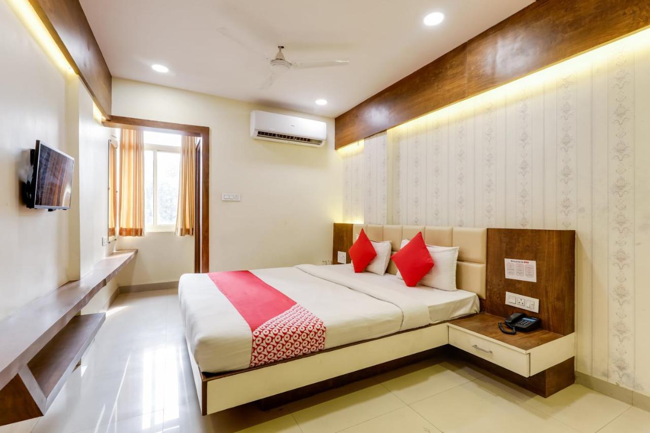 Oyo 16733 Hotel Sunshine Индаур Экстерьер фото