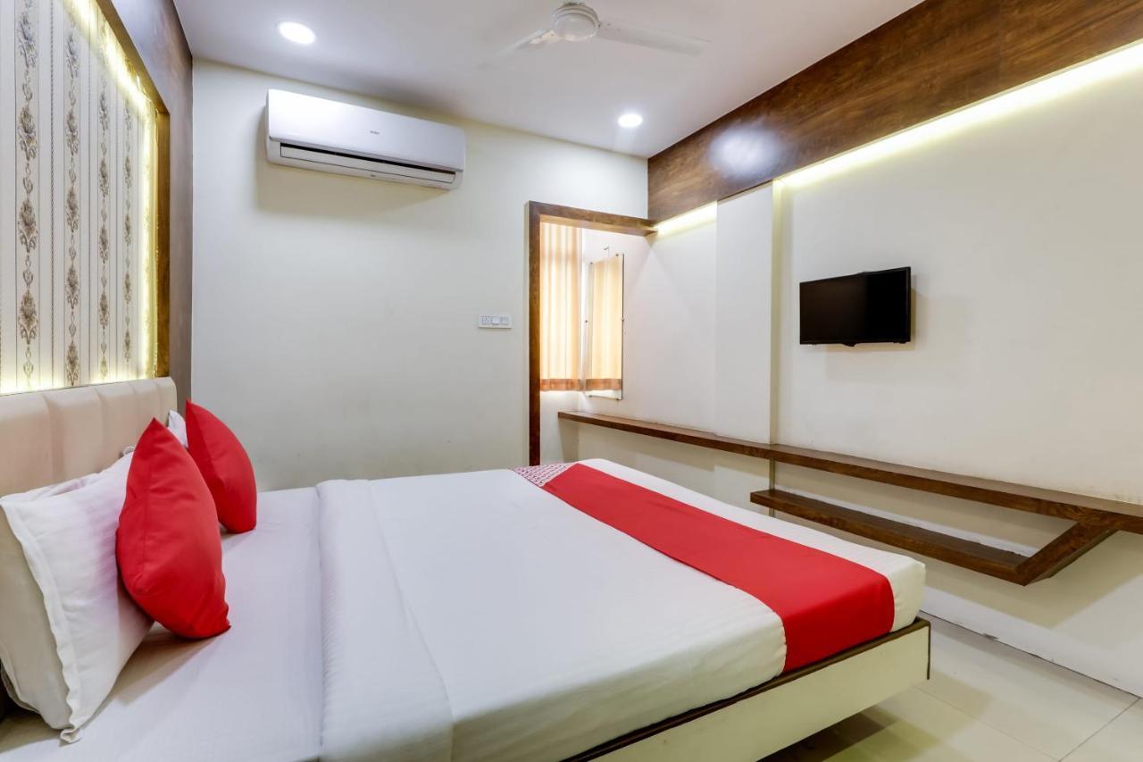 Oyo 16733 Hotel Sunshine Индаур Экстерьер фото